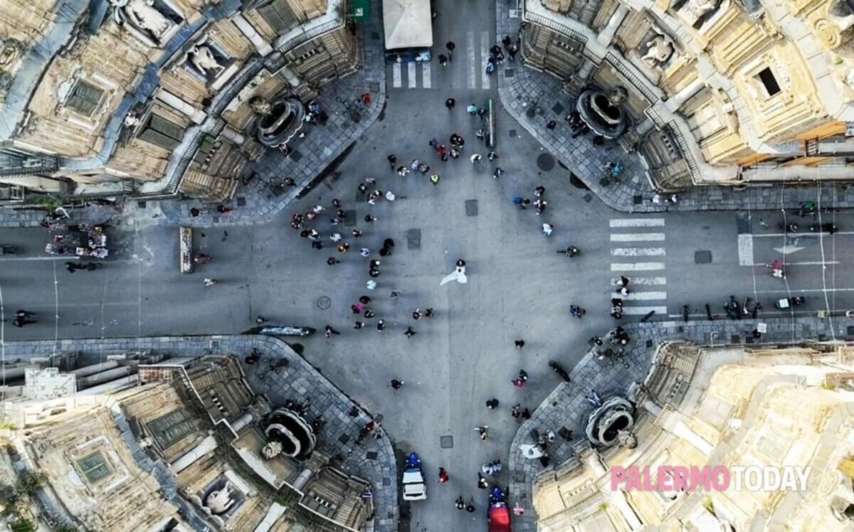 باليرمو 315 Via Roma Rooms Centro المظهر الخارجي الصورة